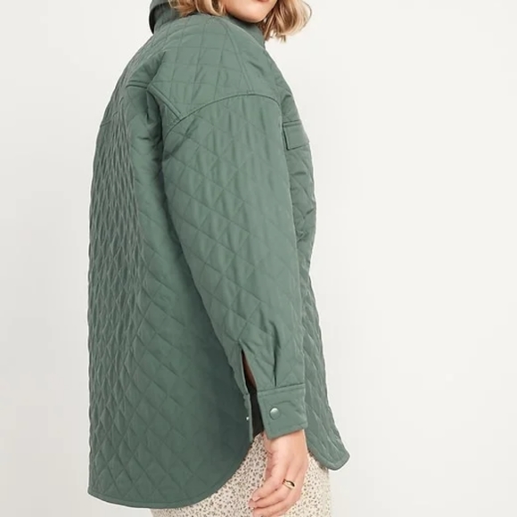 🆕️NWT Old Navy StretchTech Oversized Quilted Shacket - Picture 2 of 16